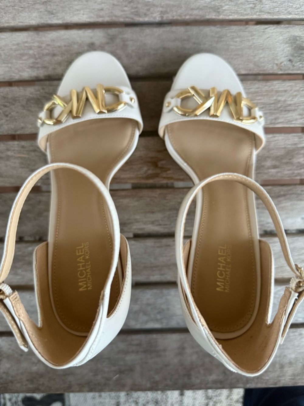Michael Kors White Leather Logo Ankle Strap Heels Size 8M Gold Hardware - Picture 4 of 7